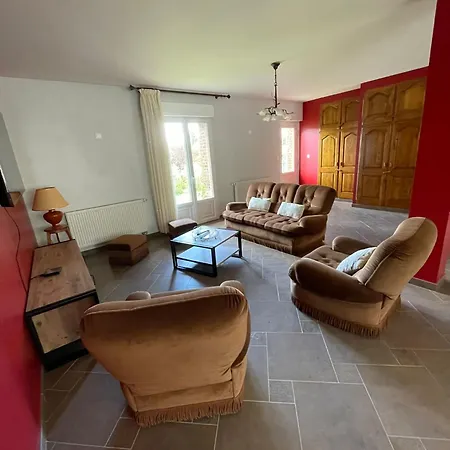 Holiday home La Maison De Fram Coucy-le-Chateau-Auffrique